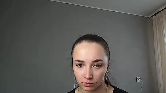 Snapshot of Eva_Gloryy chatting on March 4, 9:15 am Eva Gloryy online show from March 4, 9:15 am