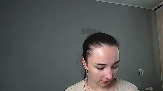 Eva Gloryy online show from May 23, 1:26 pm