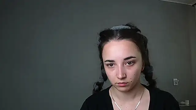Eva Gloryy online show from May 24, 10:20 am