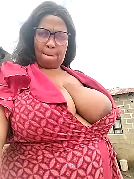 bubblendz1988 online show from February 24, 8:12 am