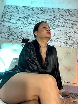 Lili  taylor online show from January 15, 12:37 am