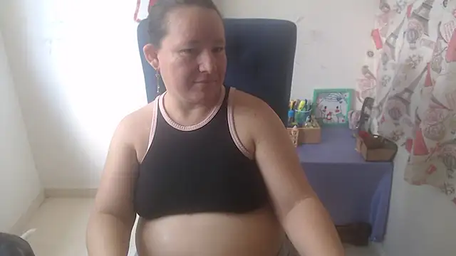 Snapshot of Yohis_Kiut25 chatting on May 22, 4:12 pm Yohis Kiut25 online show from May 22, 4:12 pm