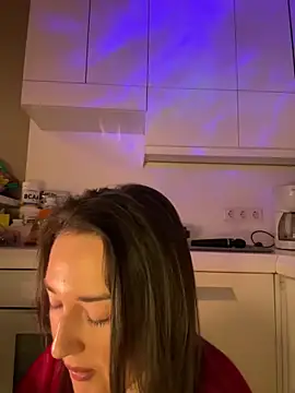 Snapshot of sweetflowers69 chatting on February 28, 8:10 pm sweetflowers69 online show from February 28, 8:10 pm