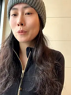 ha888we online show from April 8, 2:39 pm