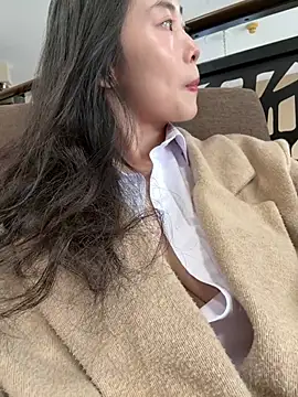 ha888we online show from April 11, 2:32 pm