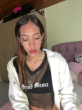 zoe storm online show from March 7, 12:07 am