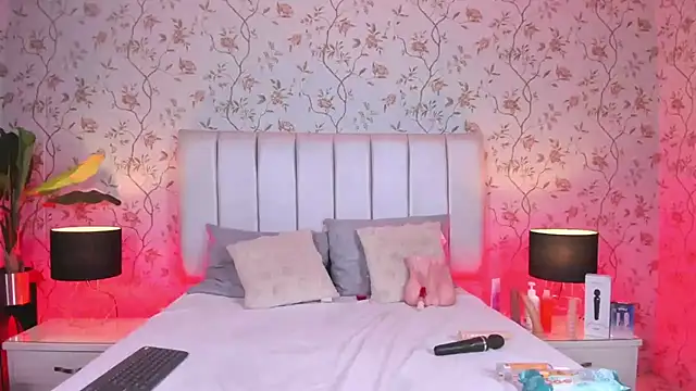 Snapshot of Pocahontas_BGB chatting on March 10, 10:55 pm Pocahontas BGB online show from March 10, 10:55 pm