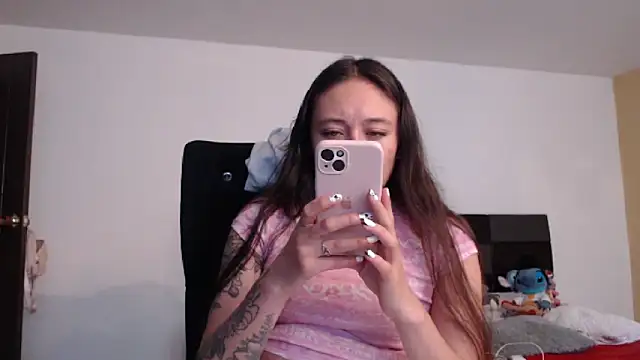 Snapshot of Elsa-bad chatting on February 20, 12:04 pm Elsa-bad online show from February 20, 12:04 pm