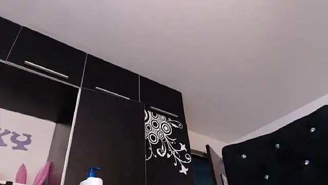 Snapshot of Elsa-bad chatting on March 10, 9:51 pm Elsa-bad online show from March 10, 9:51 pm