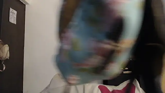 Snapshot of Elsa-bad chatting on March 14, 10:27 pm Elsa-bad online show from March 14, 10:27 pm