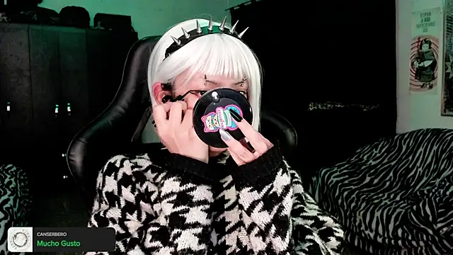 roxy toxic online show from January 10, 2:02 am