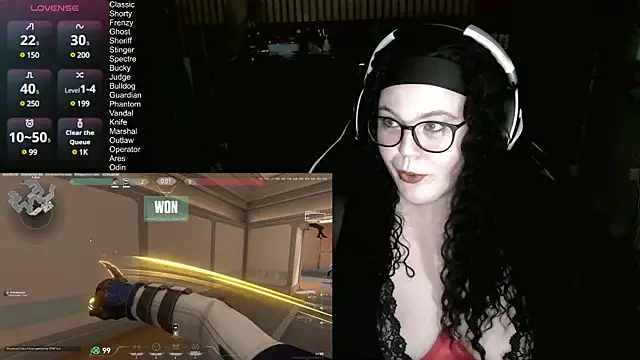 Snapshot of EveBaker04 chatting on March 1, 8:31 pm EveBaker04 online show from March 1, 8:31 pm