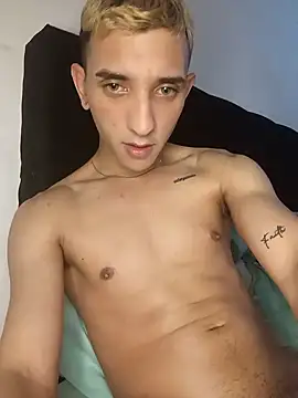 manu stiv online show from March 12, 7:13 am