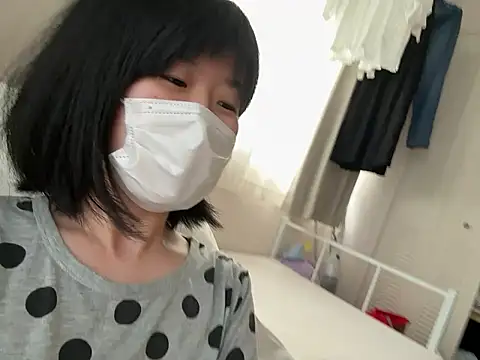Snapshot of riri_riri_jp chatting on July 18, 5:22 am riri riri jp online show from July 18, 5:22 am