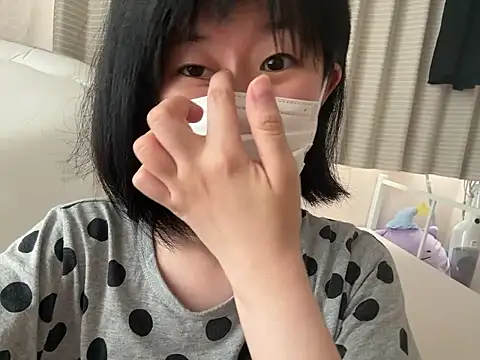 Snapshot of riri_riri_jp chatting on July 20, 3:32 am riri riri jp online show from July 20, 3:32 am