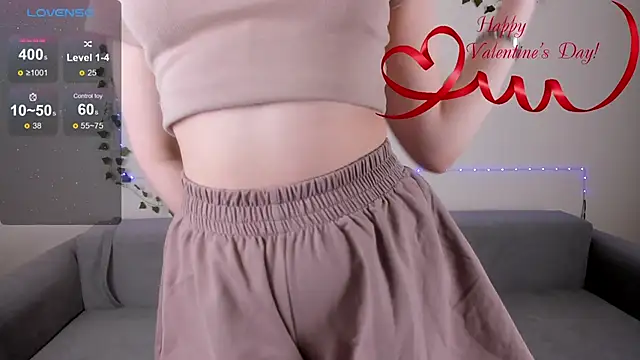 EmmyStar  online show from February 13, 5:33 pm