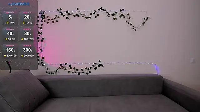 EmmyStar  online show from March 17, 6:00 pm