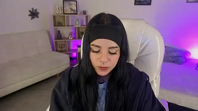 Snapshot of Nicole_Foxx_ chatting on October 25, 8:03 pm Nicole Foxx online show from October 25, 8:03 pm