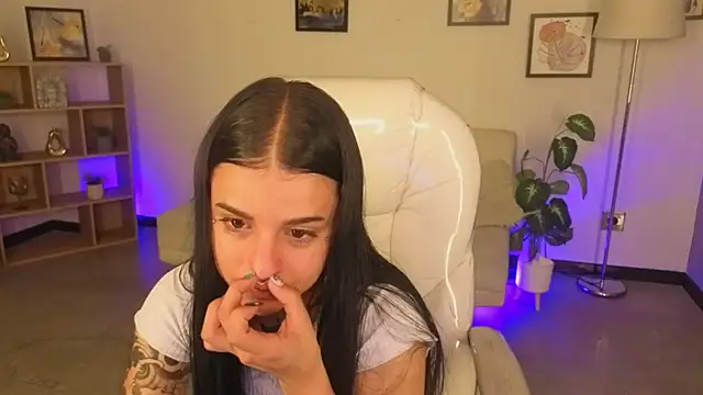 Snapshot of Nicole_Foxx_ chatting on November 8, 7:56 pm Nicole Foxx online show from November 8, 7:56 pm