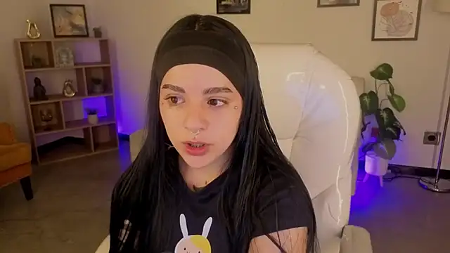 Snapshot of Nicole_Foxx_ chatting on November 13, 7:57 pm Nicole Foxx online show from November 13, 7:57 pm