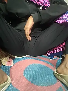 Snapshot of Babygard110 chatting on January 15, 1:59 pm Babygard110 online show from January 15, 1:59 pm