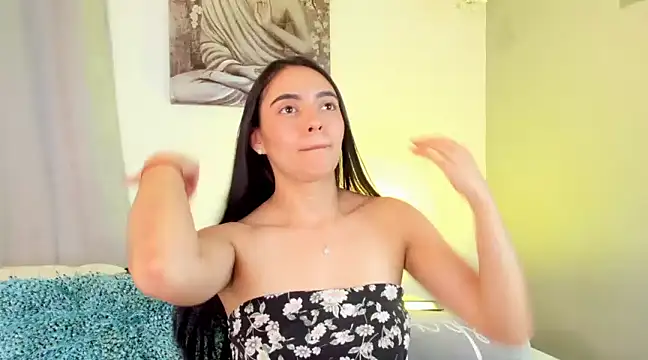 Snapshot of miss_hellen2 chatting on February 21, 8:40 am miss hellen2 online show from February 21, 8:40 am