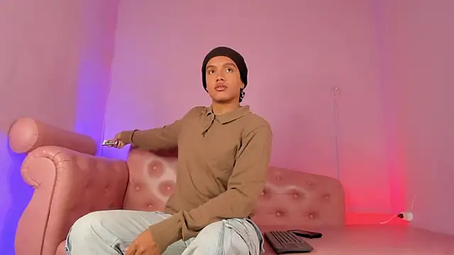 Snapshot of DanteAndKyle chatting on November 16, 11:54 pm DanteAndKyle online show from November 16, 11:54 pm