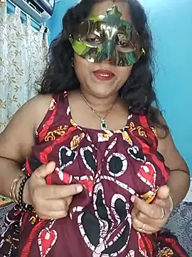Snapshot of hevensex143 chatting on July 10, 7:49 pm hevensex143 online show from July 10, 7:49 pm