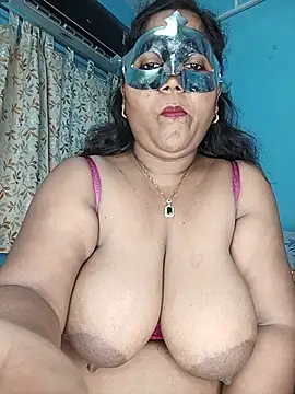 Snapshot of hevensex143 chatting on July 18, 11:58 am hevensex143 online show from July 18, 11:58 am
