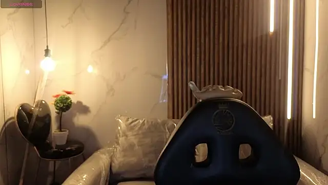 Kitten Cam online show from April 18, 3:10 am