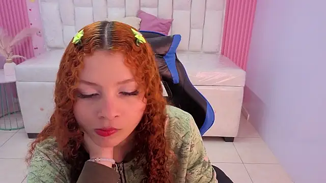 shalon diaz s online show from April 15, 1:07 pm