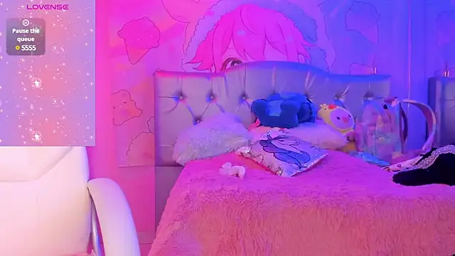 Snapshot of sofia__james chatting on February 20, 2:18 am sofia james online show from February 20, 2:18 am