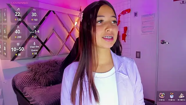 Snapshot of sofia__james chatting on March 22, 3:53 pm sofia james online show from March 22, 3:53 pm