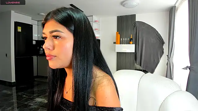 1lubonnie online show from February 14, 9:10 pm