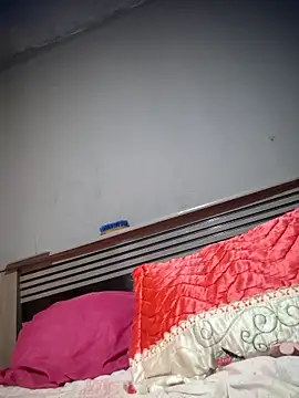 melangelo17 online show from February 15, 8:05 pm