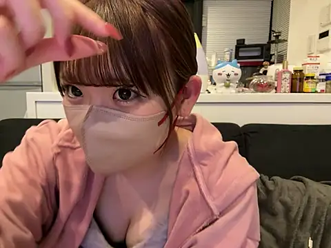 Snapshot of shina_mo_n_ch chatting on March 8, 2:08 pm shina mo n ch online show from March 8, 2:08 pm