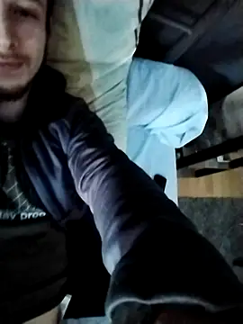 Snapshot of jimylie chatting on March 17, 4:54 pm jimylie online show from March 17, 4:54 pm