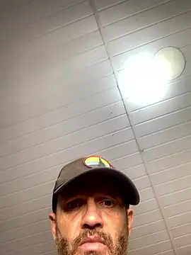 grossocalibre20 online show from March 18, 2:36 am