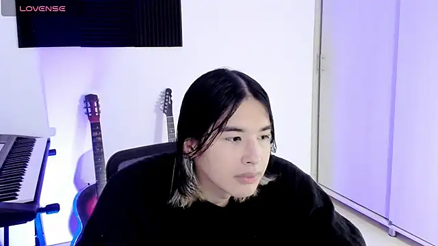 JordiWilld online show from October 12, 12:09 am