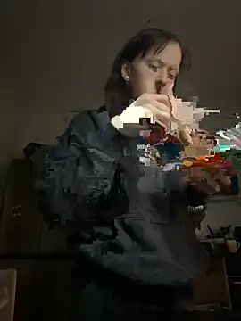 Snapshot of Ciara2004 chatting on November 27, 6:04 am Ciara2004 online show from November 27, 6:04 am