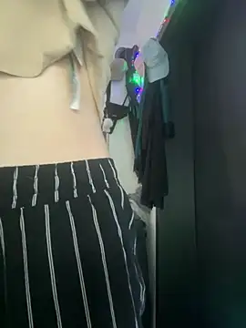 Snapshot of Ciara2004 chatting on January 9, 1:25 pm Ciara2004 online show from January 9, 1:25 pm