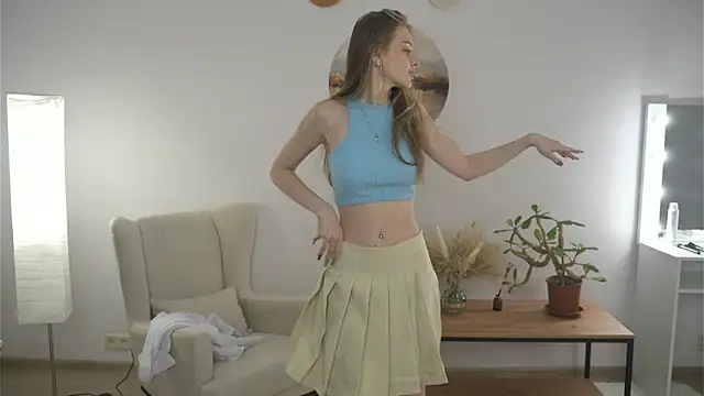 Snapshot of OdelinaEliot chatting on January 26, 1:41 am OdelinaEliot online show from January 26, 1:41 am