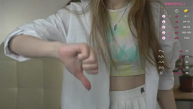 Snapshot of OdelinaEliot chatting on January 29, 7:00 pm OdelinaEliot online show from January 29, 7:00 pm