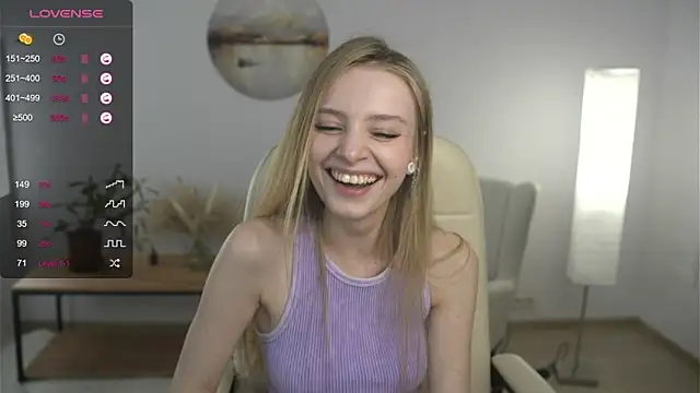 Snapshot of OdelinaEliot chatting on February 14, 1:51 pm OdelinaEliot online show from February 14, 1:51 pm