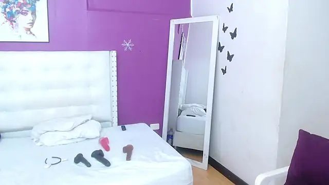 tinyy whore18 online show from February 24, 7:56 pm