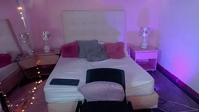 ScarlettDreamss7 online show from February 28, 3:37 pm