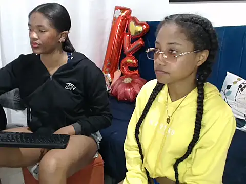 LITTLEDOLLHOT online show from February 28, 5:48 am