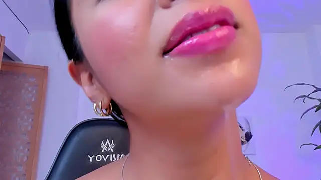 sophierooy22 online show from February 21, 9:11 pm