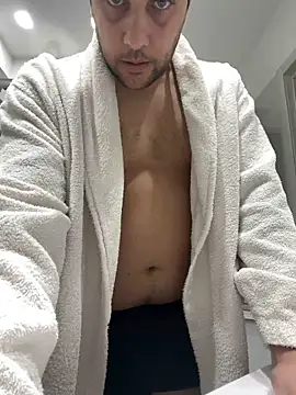 Greeneyes0820 online show from January 19, 9:45 pm