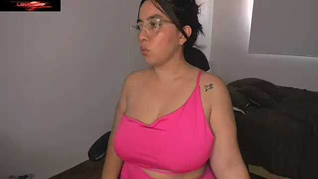 brithany olson25 online show from January 24, 8:54 pm